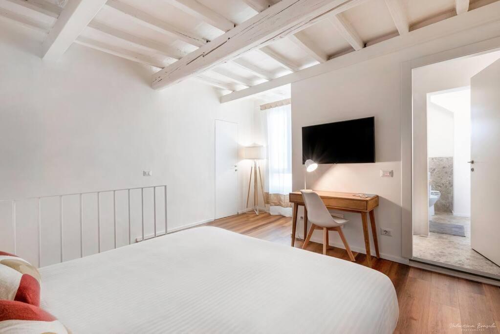 Flo Florence Loft Luaran gambar